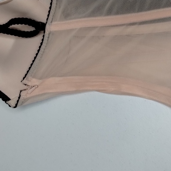 Victoria's Secret Corset Bra Cami 36B pink mesh black lace - Picture 6 of 8